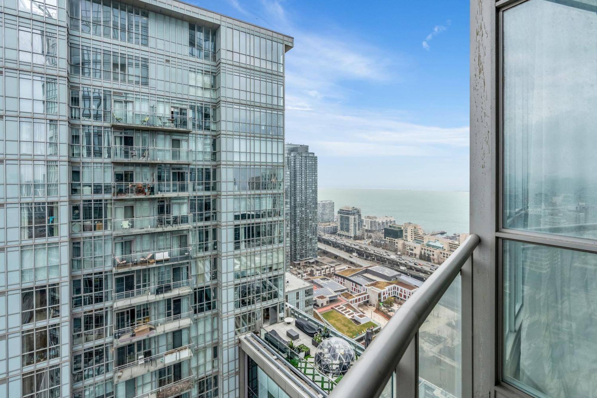 City Downtown Suites Toronto Dış mekan fotoğraf